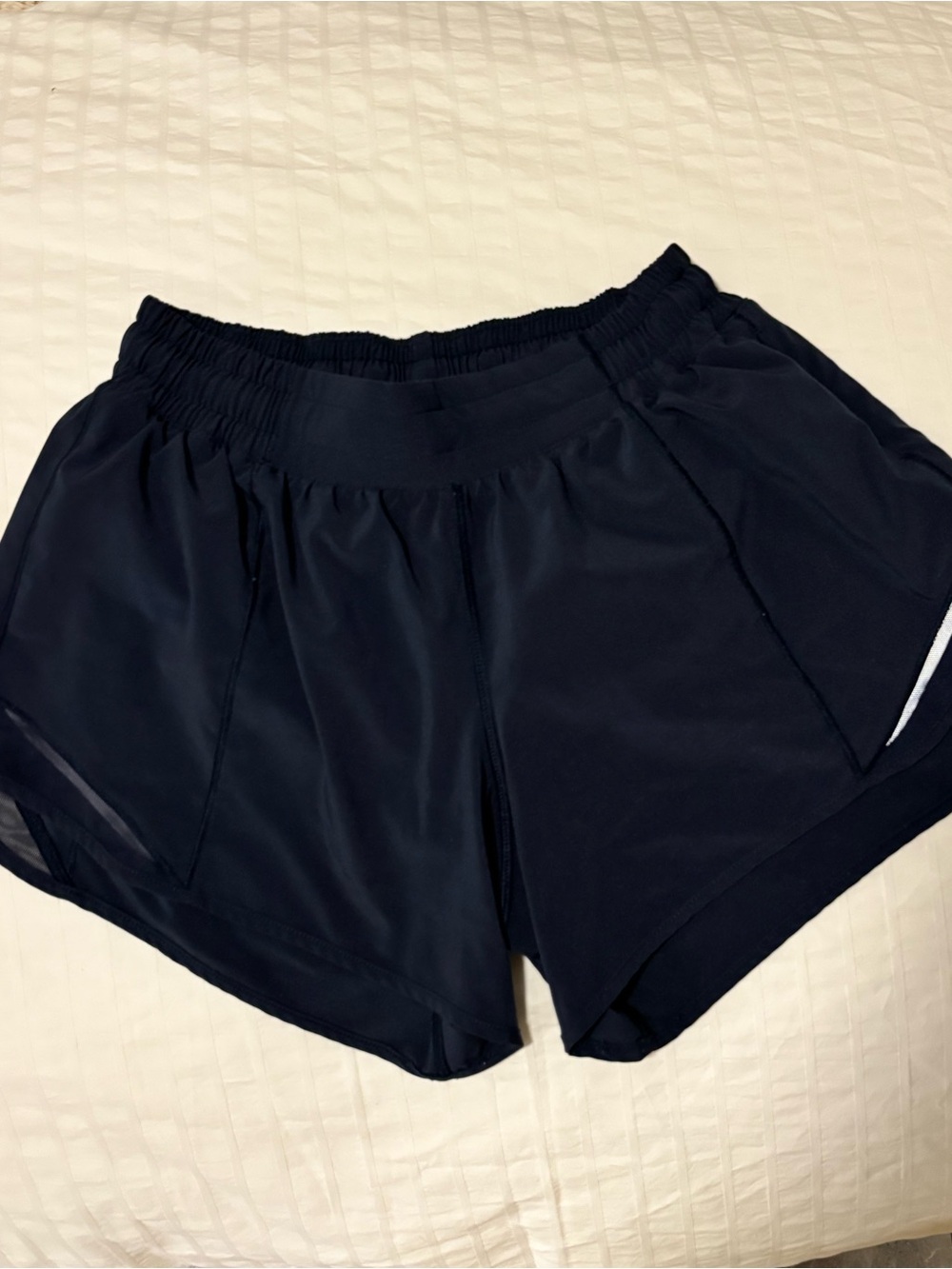 Lulu Hottie Hot Shorts Navy Size 4